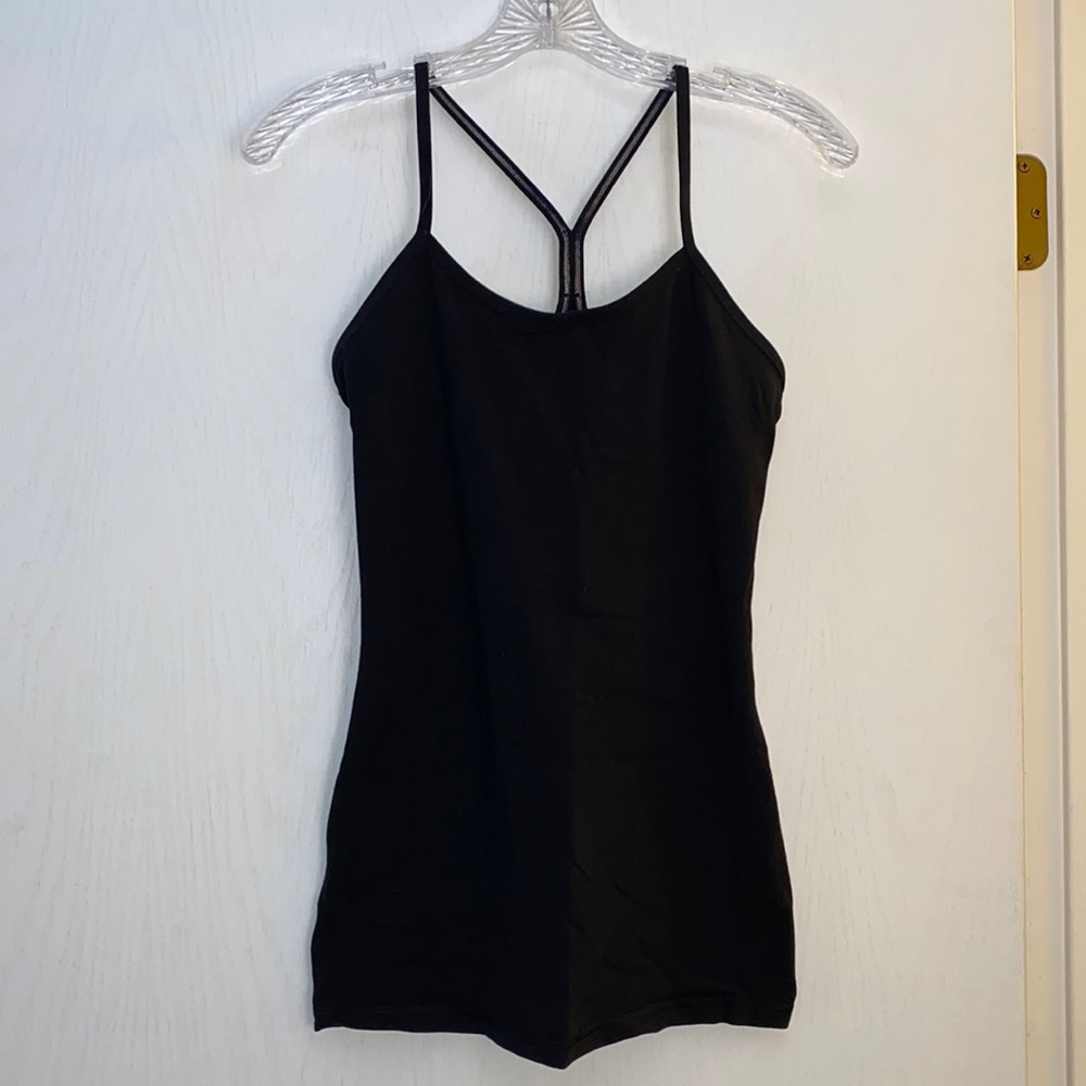 Lululemon black Flow Y tank size 6